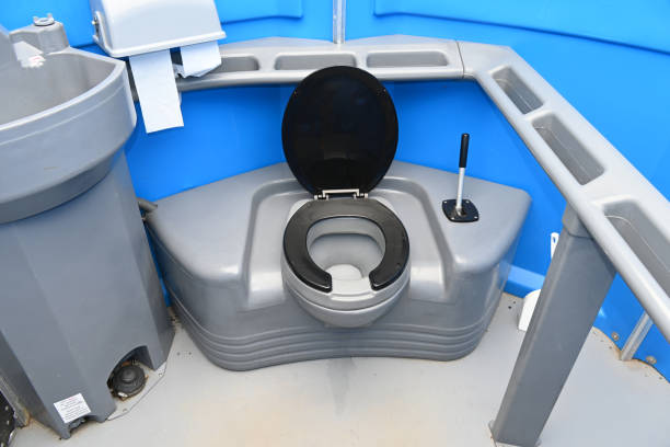 Best Sanitation services for porta potties  in Elmendorf, TX